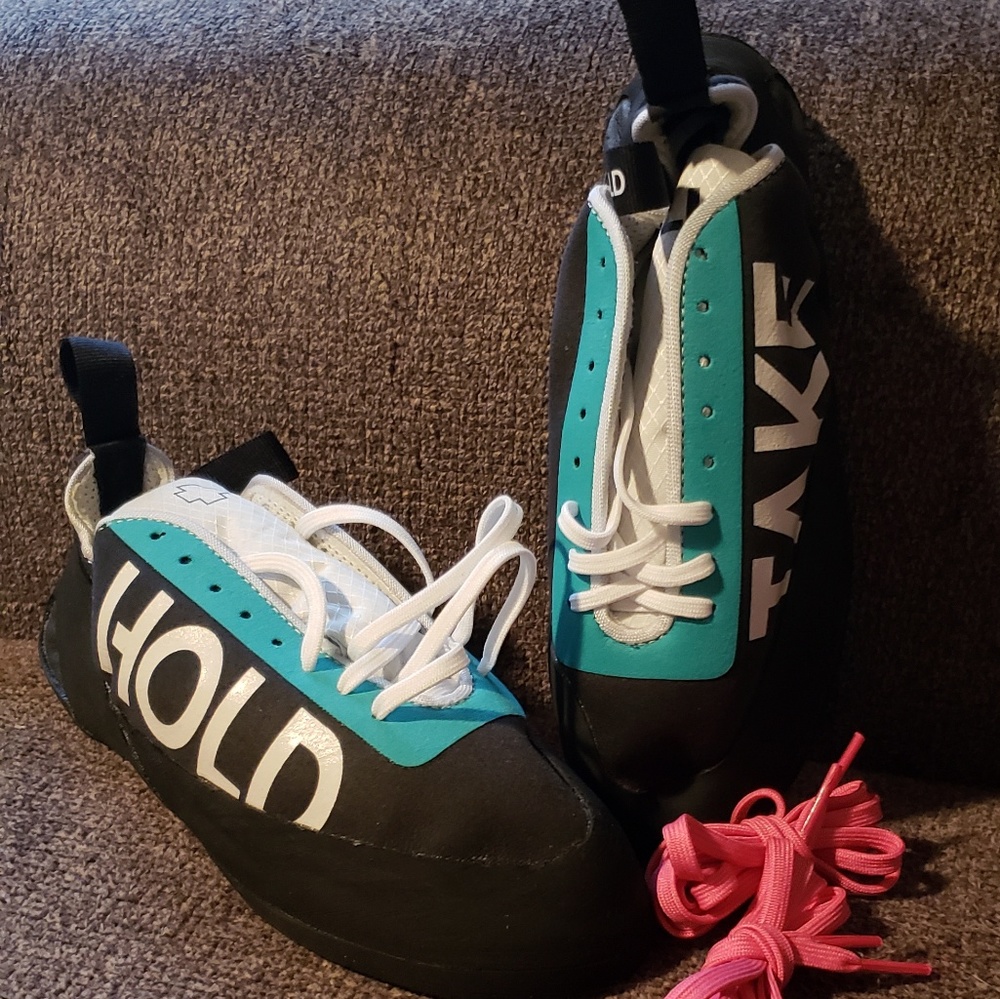 So iLL womens climbing shoes
